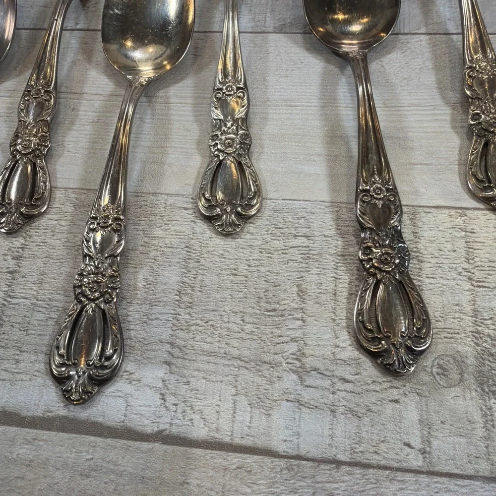 1847 Rogers Bros Grand Heritage Silverplate Oval Soup Spoons Set of 6 Vintage